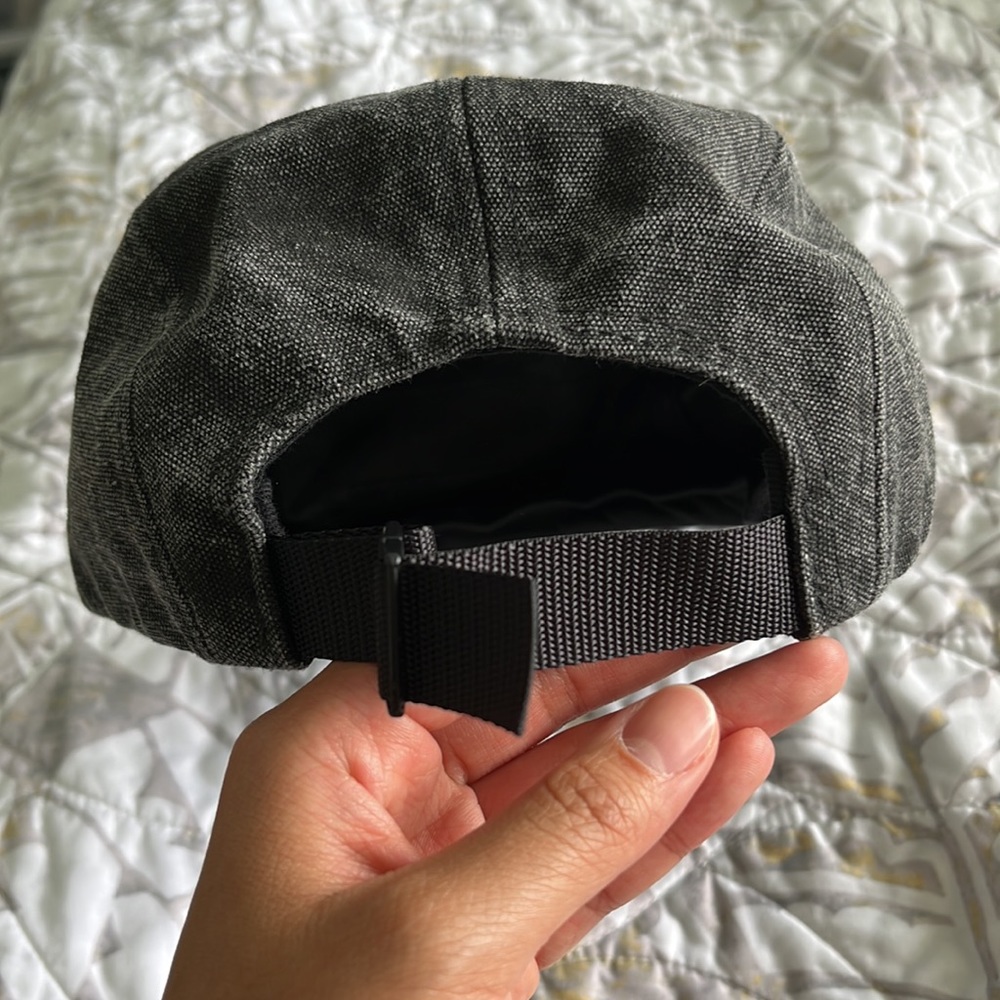 Supreme Gray Cap - Picture 5 of 8
